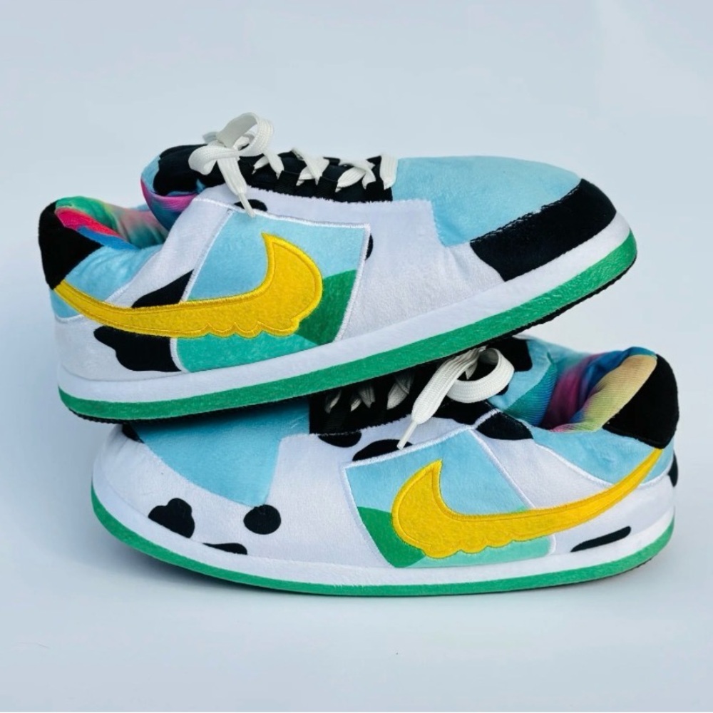 Chunky Dunks Fuzzy Slippers — (Novelty) one size fits all!